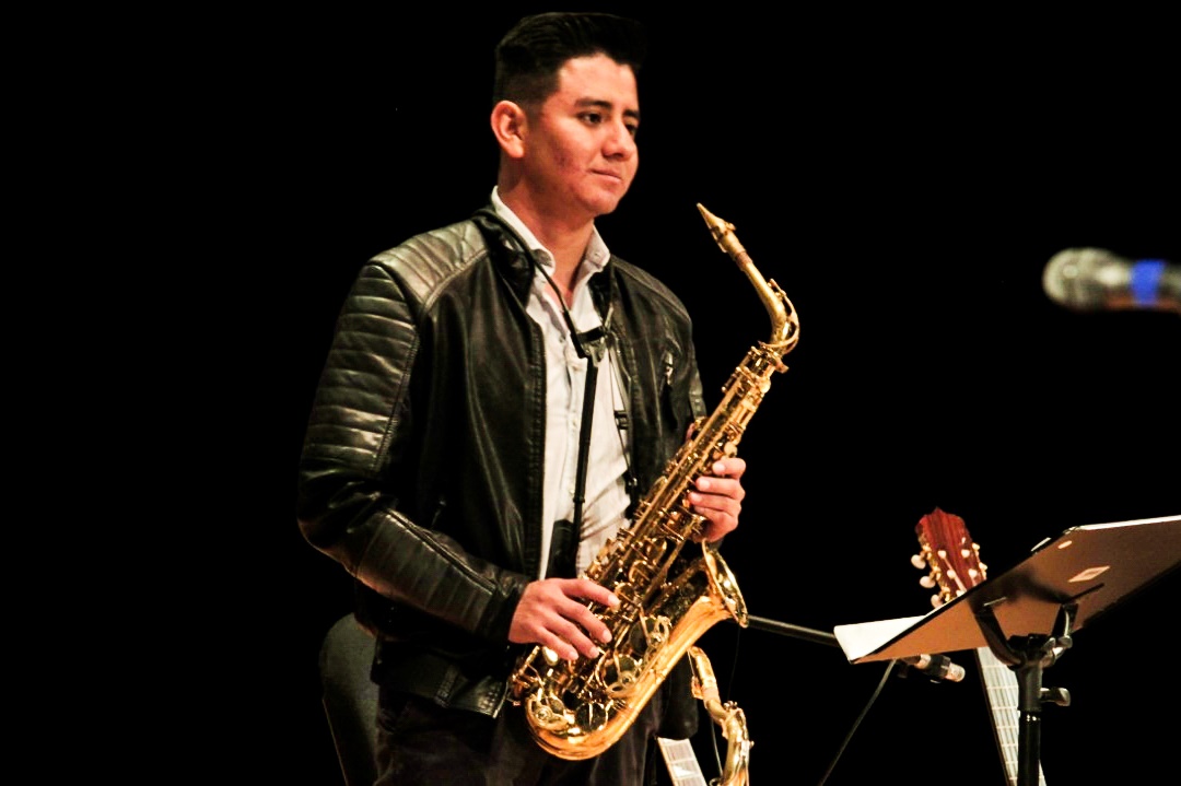 Freddie Santamaría (saxofón)