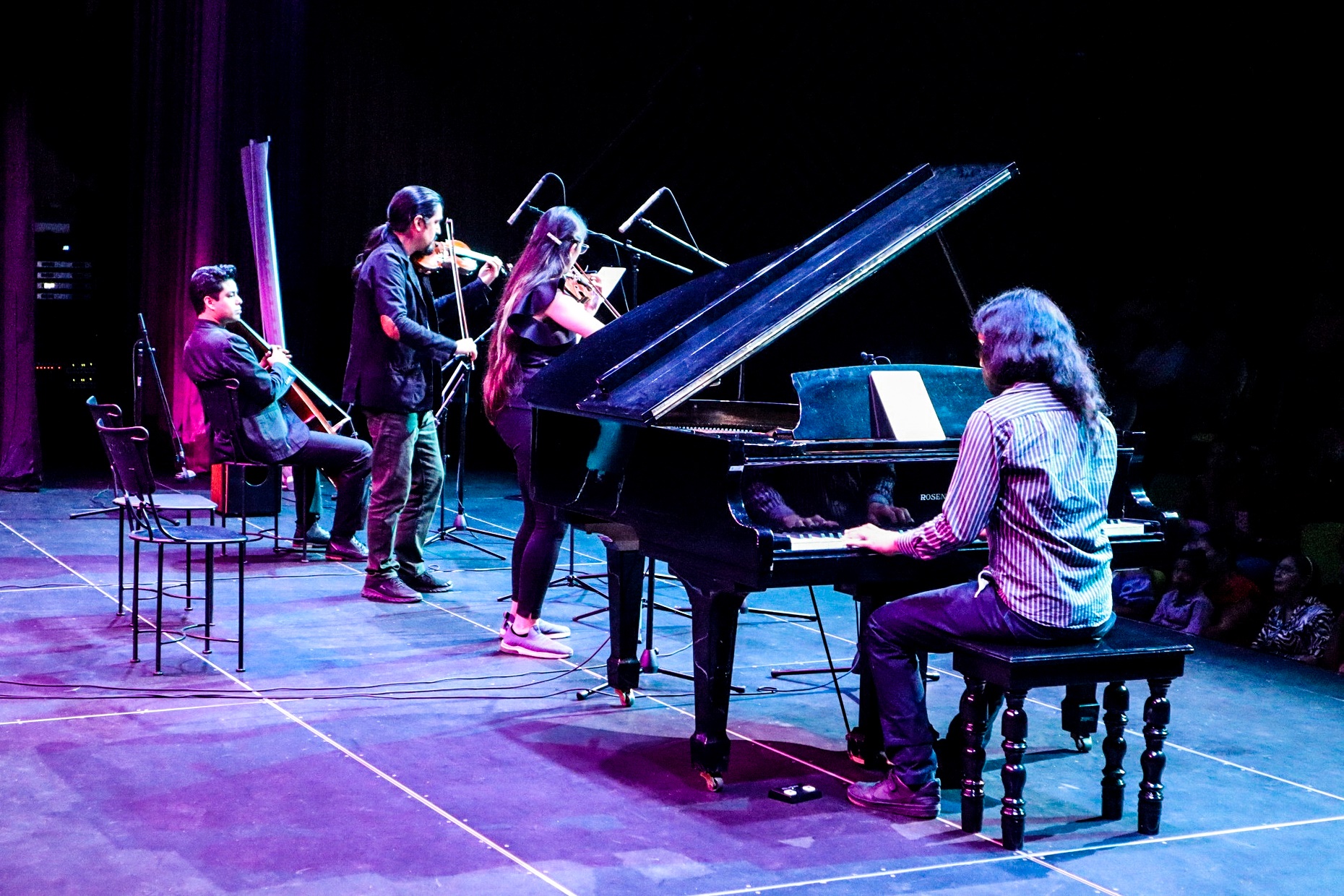 (de der. a izq.) David Elí García, Areli Villanueva, Camilo Tavira y Sergio Santiago