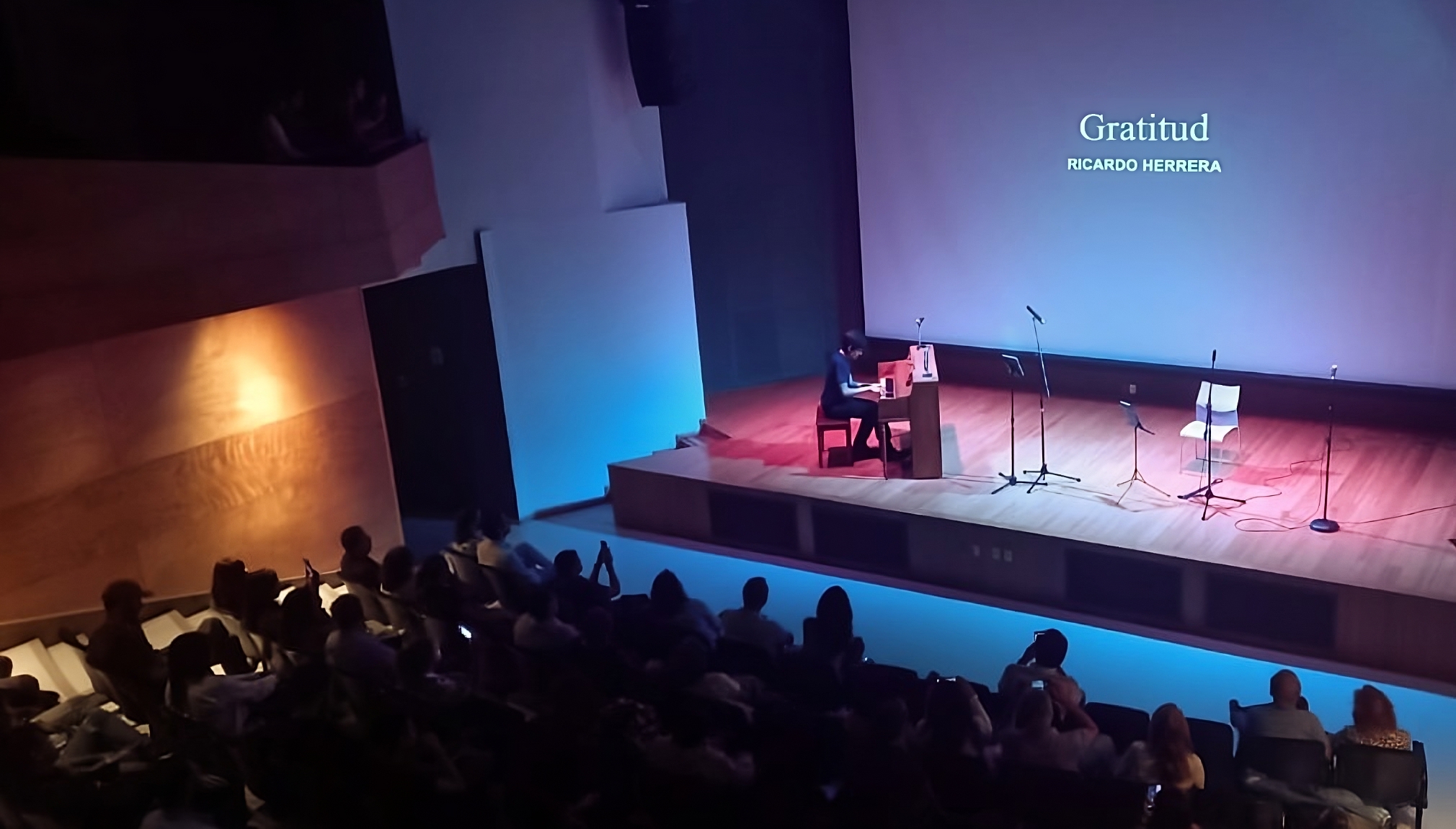 Ricardo Herrera «Gratitud». Auditorio CSAM, UNAM Campus Morelia.